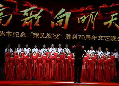 2017��6��22�������������������������߰��Ӿ糡�ھ��м�������ս��ʤ��70�����������ᣬǰ���μӼ�������һ����ս��˧�������ա��ں�����̷��Զ�ȣ����쵼��˾�������������Ӣ�����ܡ����Ӳš��������������塢�Ź𰮡�֣���졢���绪�Լ����߾���������ͬ־��������ҵ�����ӹٱ�������500���˹�ͬ�ۿ����������ᡣ